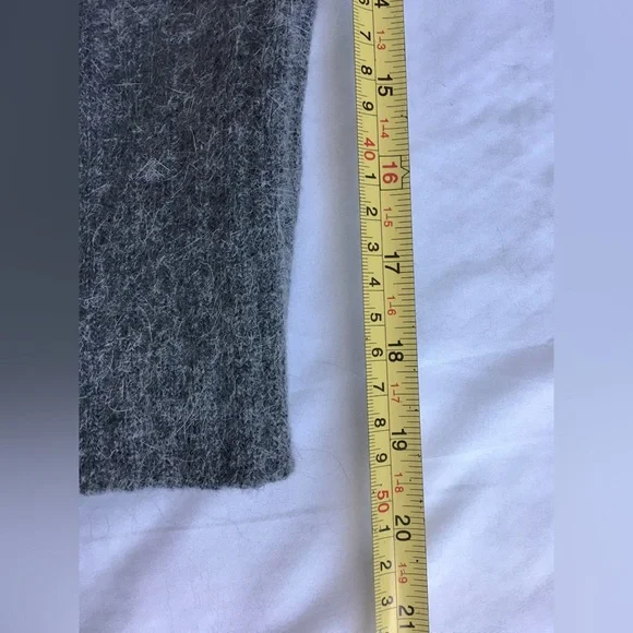 Vintage Gorgeous Bravo warm grey lambswool and angora rabbit hair cardigan. - Picture 7 of 11